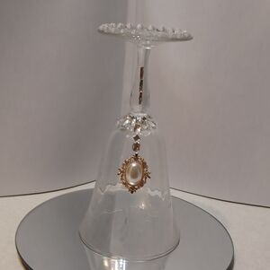Elegant Clear Tealight Candle Holder with Gold Pendant
